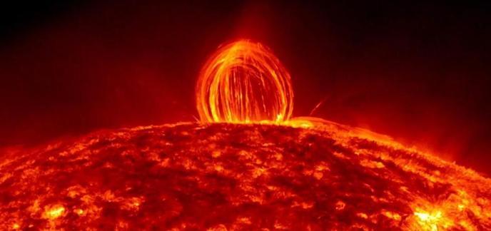 serons nous dans le rouge à la fin de l' année ???? - Page 2 I_eruption-solaire