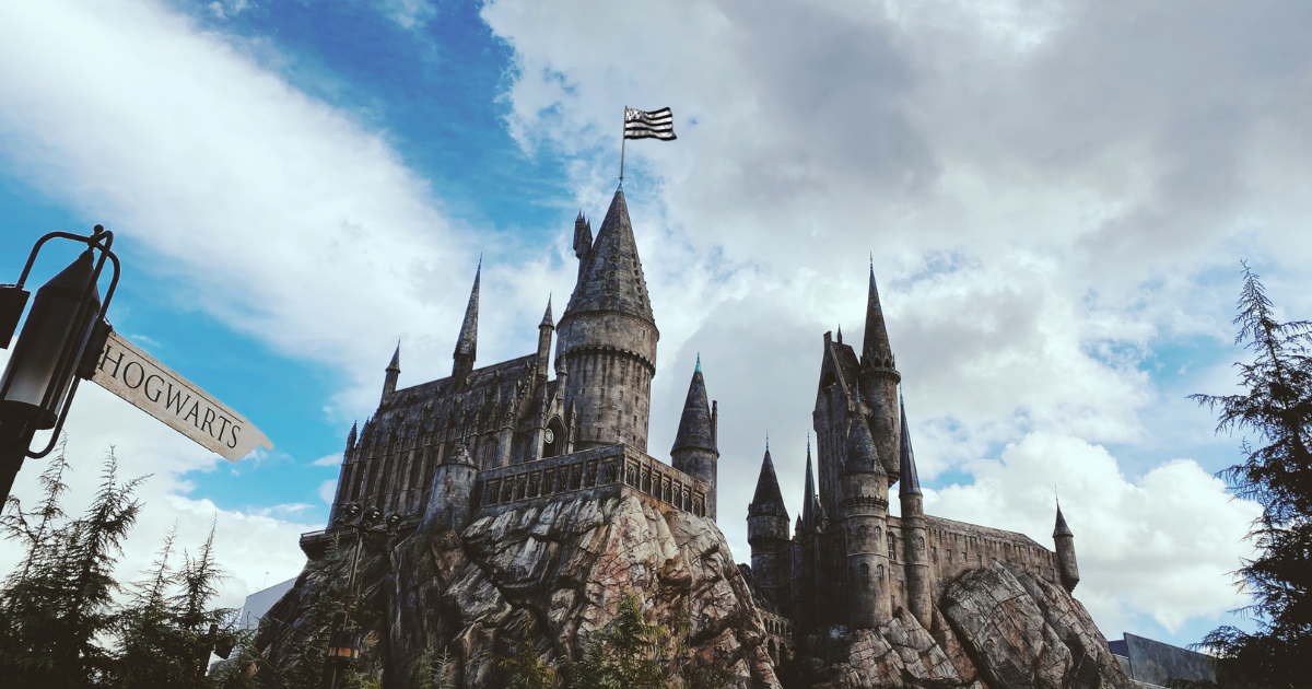 how-to-get-a-large-pot-in-hogwarts-legacy-attack-of-the-fanboy