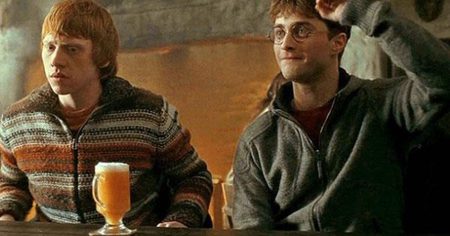 Harry Potter : retrouvez l'ambiance des Trois Balais avec la nouvelle Bièraubeurre de la Warner