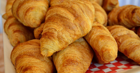 Confinement : il prive 70 personnes d’Internet parce qu’il voulait des croissants !