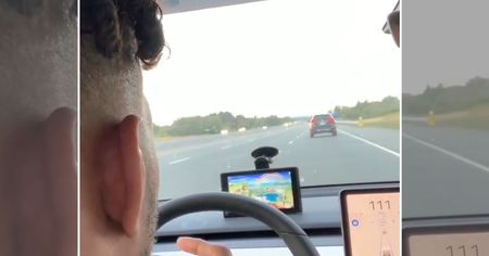 Super Smash Bros. Ultimate : il joue à sa Nintendo Switch dans sa Tesla en mode Autopilot