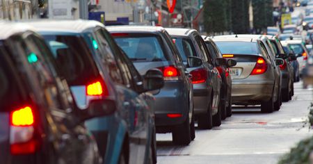 Google Maps : il simule un bouchon avec un chariot et 99 smartphones