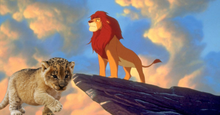 Le Roi Lion : de vrais lionceaux regardent le film Disney dans cette adorable vidéo