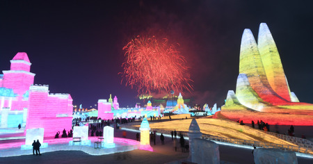 Découvrez le magnifique festival chinois de glace et de neige à Harbin