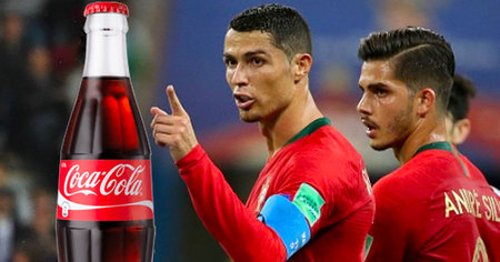 Euro 2020 : quand Cristiano Ronaldo clashe Coca-Cola en plein direct