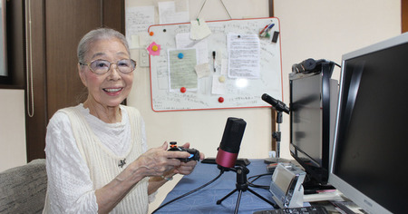 Cette grand-mère japonaise de 89 ans est une streameuse qui avoue que les jeux vidéo l'aident à garder l'esprit vif !