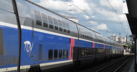 SNCF : un youtubeur se fait passer pour un contrôleur de train et risque la prison