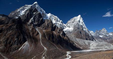 Avec le confinement et la chute de la pollution, l'Himalaya est visible à plus de 200 km, une première en 30 ans !