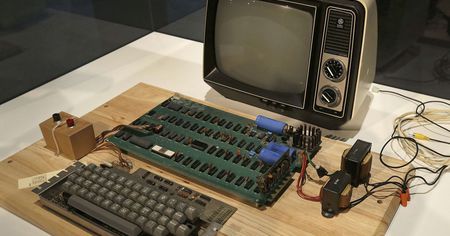 Un Apple 1 a été vendu plus de 470 000 dollars aux enchères