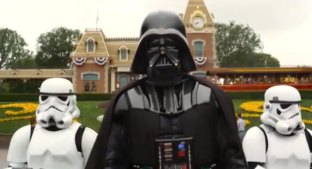 Publicité Dark Vador pour Disneyland