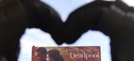 Deadpool : les nouvelles affiches permettent aux fans de piéger leur copine