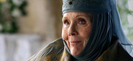 Une mamie de 85 ans fait sensation avec son cosplay Game of Thrones