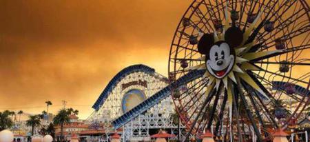 Les photos incroyables de Disneyland durant l'incendie en Californie