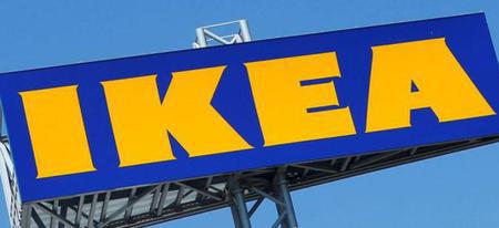 IKEA demande aux femmes d'uriner sur une pub pour avoir une réduction !