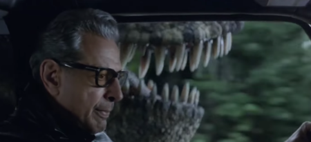 Jeff Goldblum de nouveau pourchassé par un T. Rex dans une publicité pour Jeep