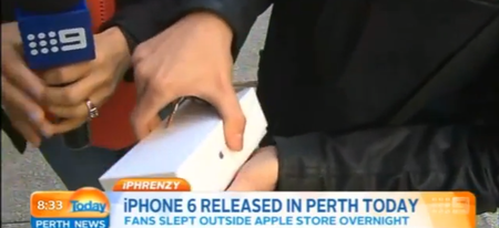 Le premier acheteur de l'iPhone 6 le fait tomber à l'ouverture 