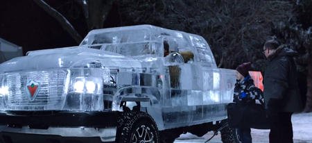 Un pickup fait de glace qu'il est possible de conduire !