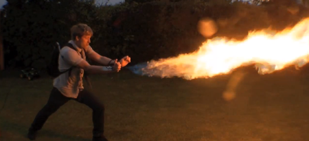 Comment devenir Pyro (X-Men) et lancer des flammes (Colin Furze)