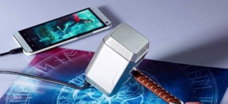 Marteau de Thor comme chargeur pour smartphone !