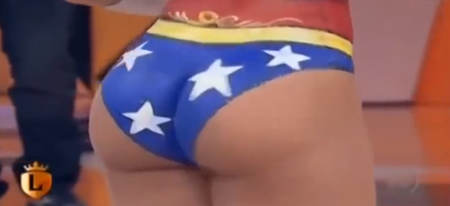 Wonder Woman en body painting, c'est très hot !