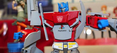 Un Optimus Prime qui se transforme en Playstation