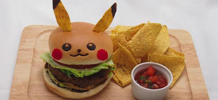 Au Café Pikachu, on mange des hamburgers Pikachu et plein d'autres trucs Pikachu