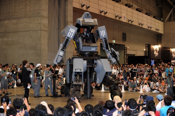 Le combat de robots géants entre le Japon et les USA a enfin eu lieu