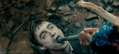 Une deuxième bande-annonce complètement WTF pour Swiss Army Man, le film totalement déjanté avec Daniel Radcliffe ! 