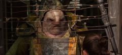 Star Wars VII : on peut enfin admirer Chewie arracher le bras d'Unkar Plutt 