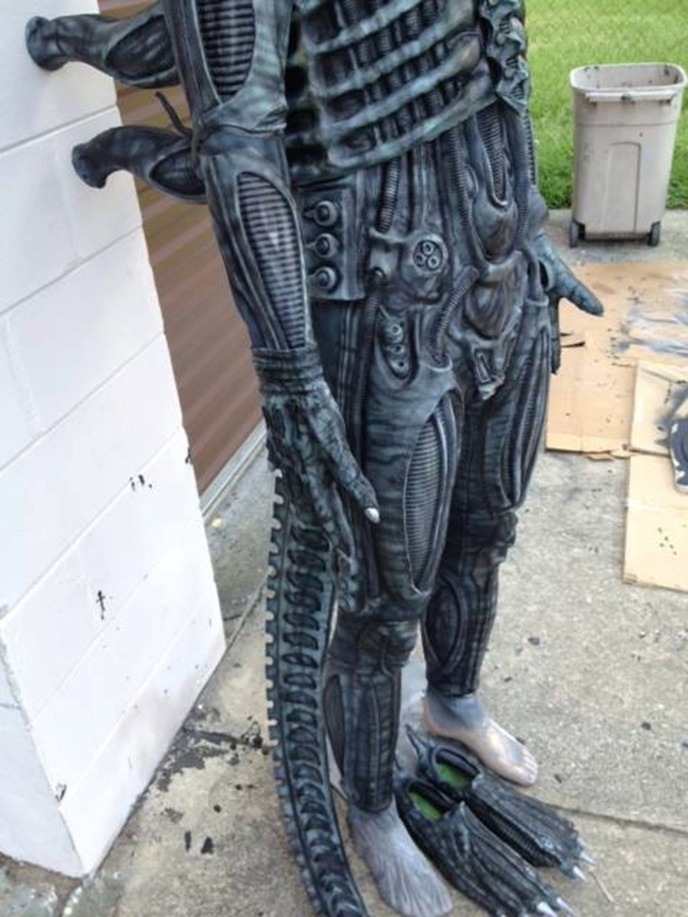 Cosplay alien costume