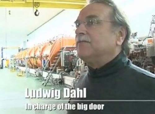 charge of big door
