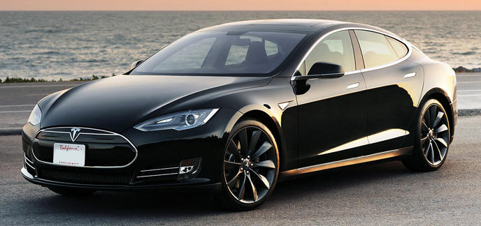 Tesla : une faille dans la carte-clé permet de voler la voiture en