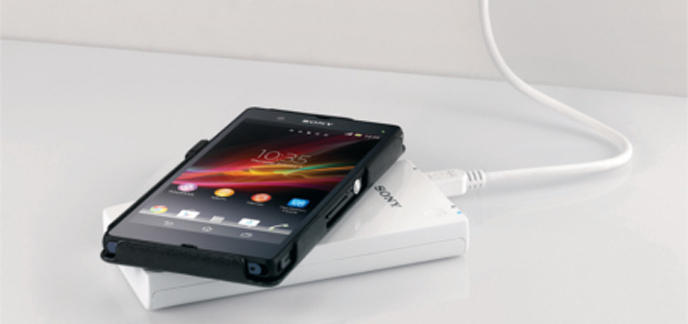 Sony xperia зарядное. Беспроводная зарядка сони иксперия. Sony Xperia z1 беспроводная зарядка. Sony Xperia с беспроводной зарядкой. Зарядка на сони з5.