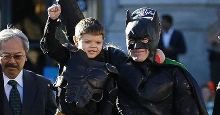 Batkid est officiellement guéri de sa leucémie !