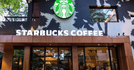 Starbucks souhaite empêcher ses clients de regarder du porno dans ses cafés