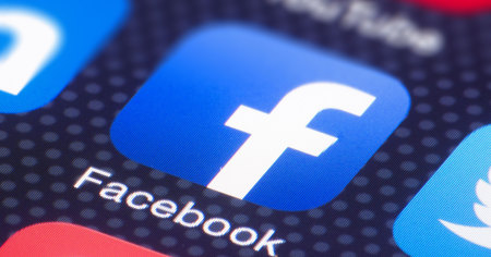 Facebook : attention l'application active en permanence la caméra de votre iPhone