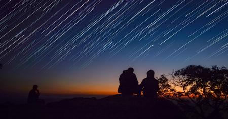 Lyrides : contemplez la pluie d'étoiles filantes ce soir et demain pendant le confinement