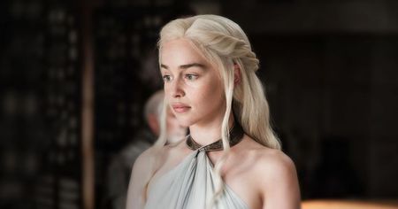 Game of Thrones : Emilia Clark révèle une inégalité entre hommes et femmes