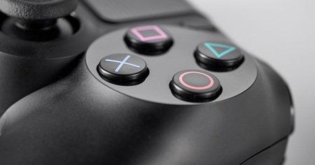 Bon plan : une manette Dualshock pour la PS4 achetée, 1 jeu offert !