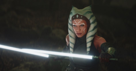 The Mandalorian : pourquoi Ahsoka Tano a t-elle des sabres lasers blancs ?