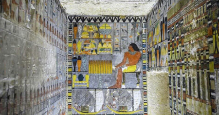 Egypte : découverte de la tombe colorée d'un haut responsable datant de plus de 4000 ans