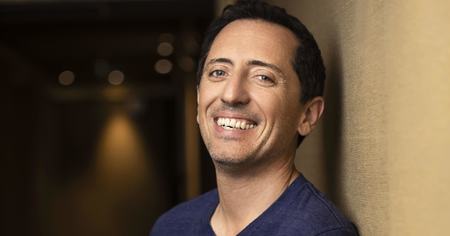 Les avocats de Gad Elmaleh somment Facebook de donner les informations personnelles de CopyComic