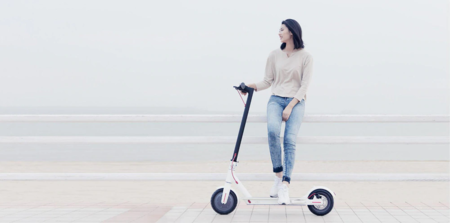 Vente flash : trottinette électrique Xiaomi M365 Mijia et ampoules connectées Yeelight