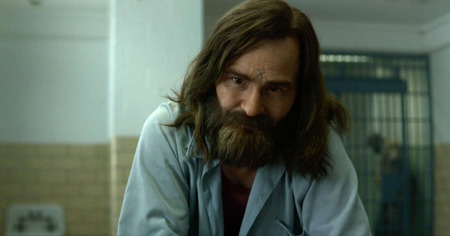 Mindhunter : la saison 2 dévoile le retour du tueur en série Ed Kemper et Charles Manson