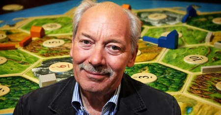 Klaus Teuber : le créateur du jeu populaire Catane vient de nous quitter