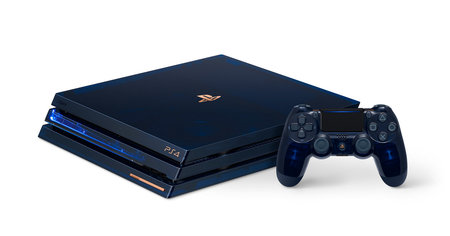 Sony dévoile une PlayStation 4 translucide ultra-limitée pour fêter les 500 millions de consoles vendues