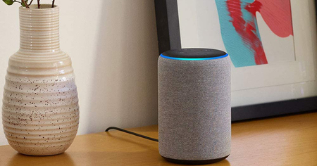 Moitié prix sur ce pack comprenant l'enceinte intelligente Amazon Echos Plus et une ampoule connectée Philips HUE