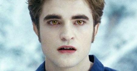 Twilight : Robert Pattinson s'en prend aux fans qui parlent encore de la saga