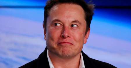 Twitter vrille après qu'Elon Musk ait posté une oeuvre sans créditer (encore) son auteure