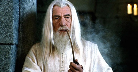 Le Seigneur des Anneaux : Gandalf devrait être joué par une femme dans la série d'Amazon selon cette actrice des Deux Tours